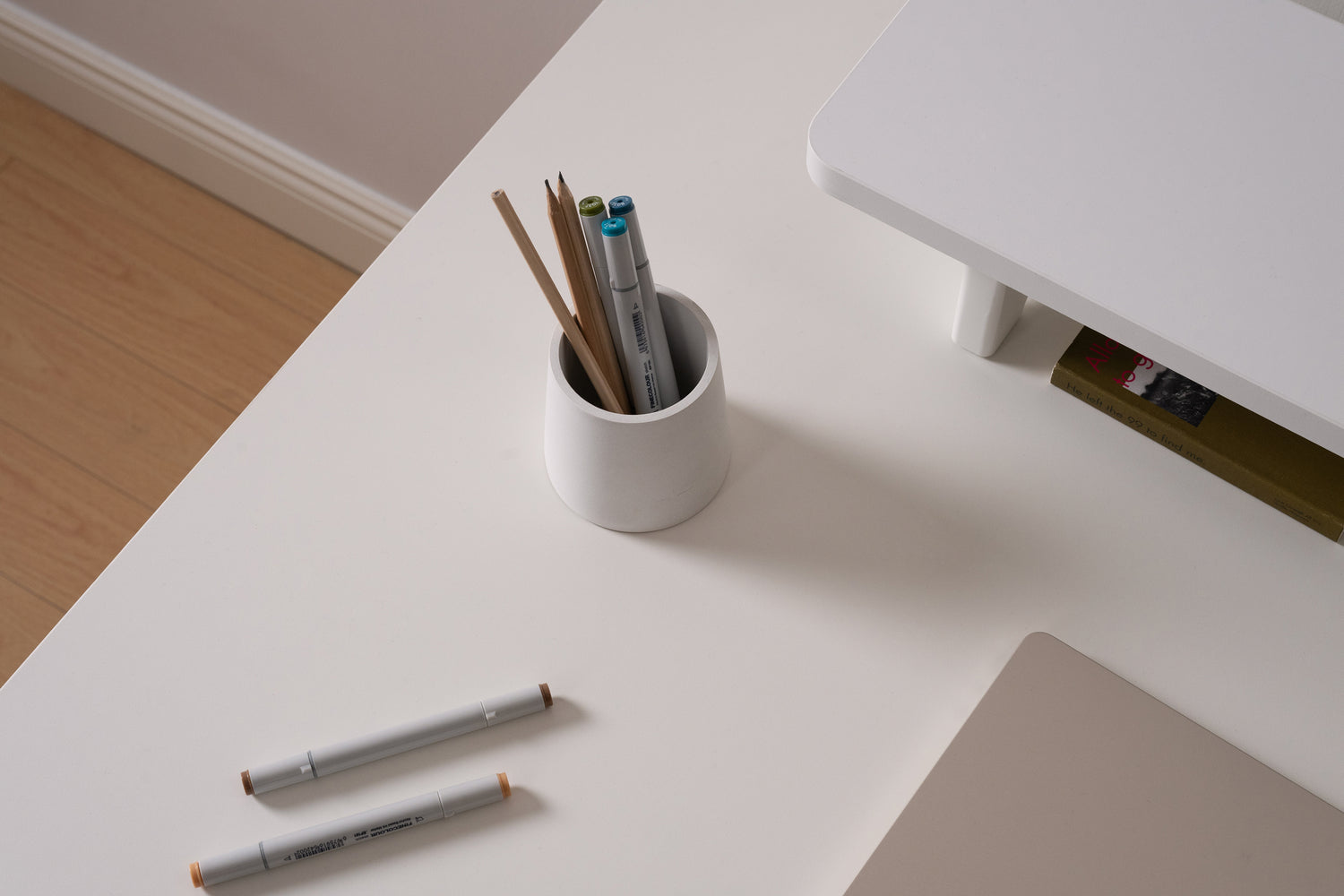 White Vernal Core3 Standing Desk with Black Frame-4